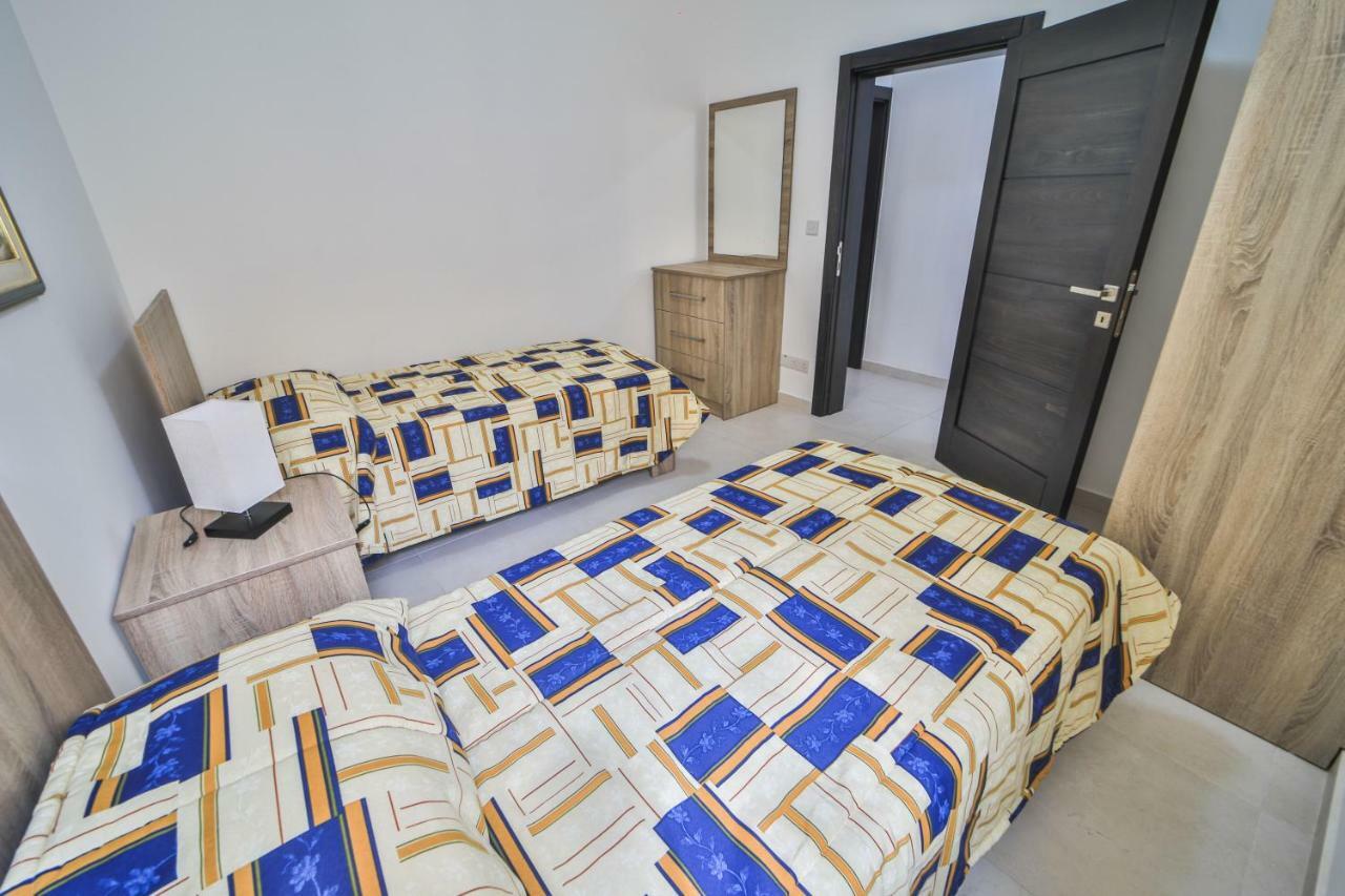 Island Break Residence Marsalforn Bagian luar foto