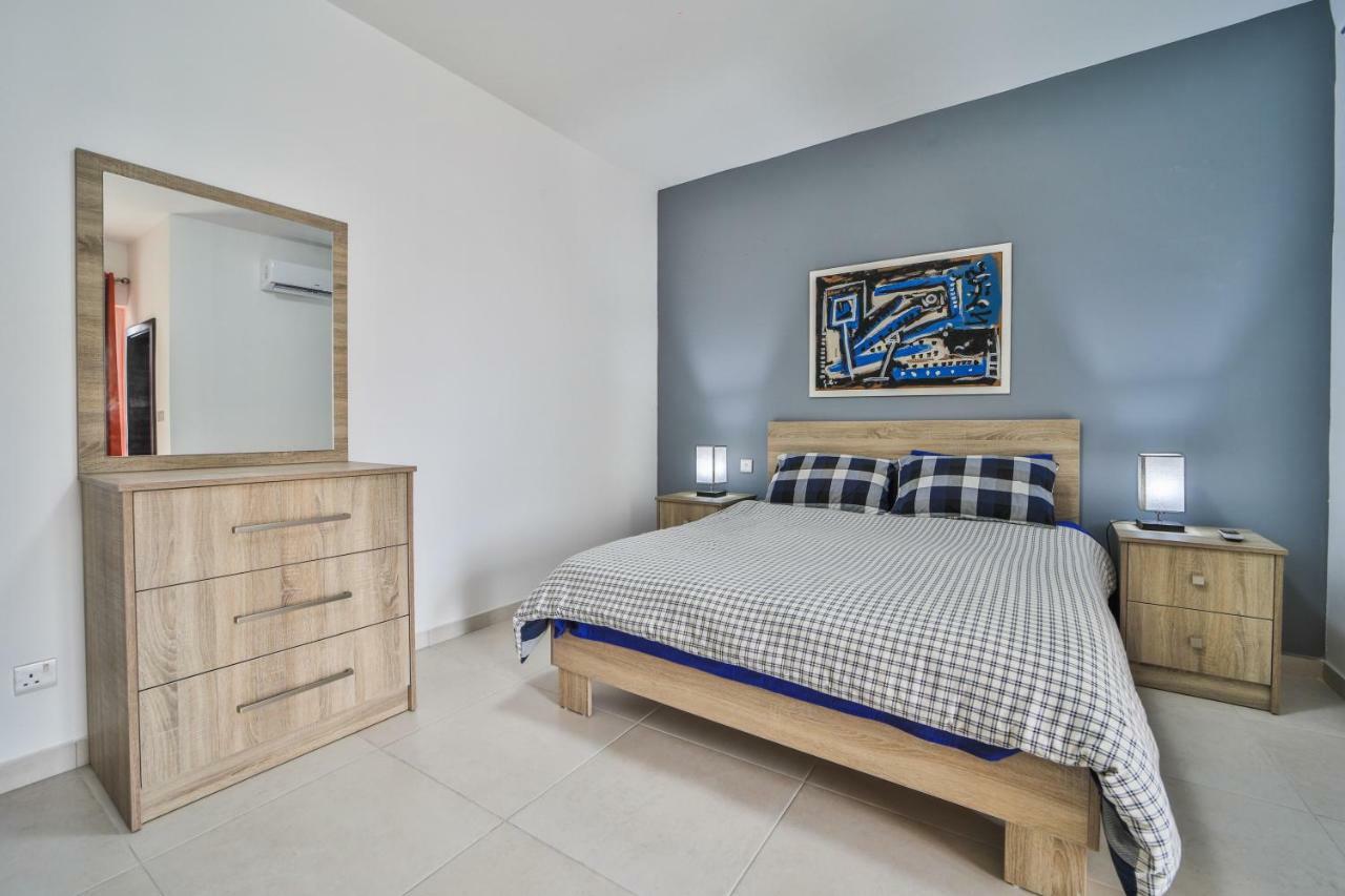 Island Break Residence Marsalforn Bagian luar foto