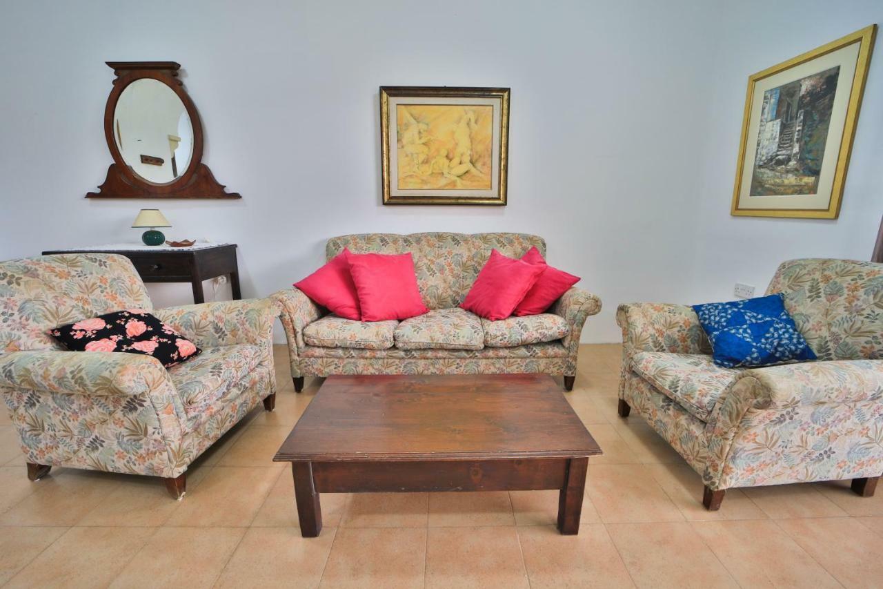 Island Break Residence Marsalforn Bagian luar foto