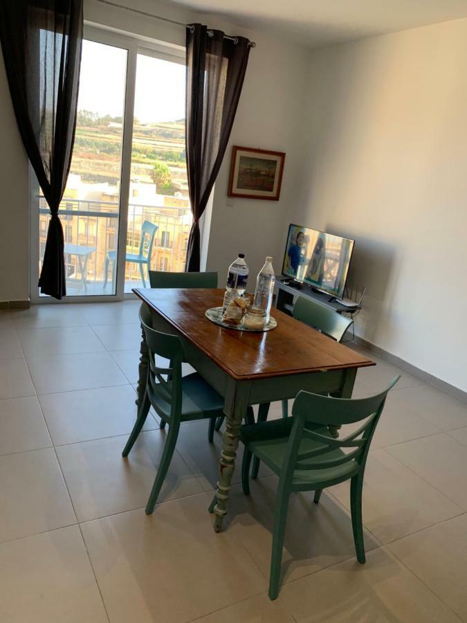 Island Break Residence Marsalforn Bagian luar foto
