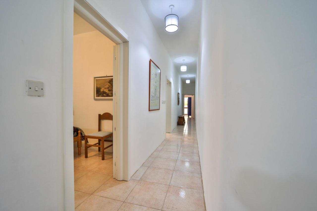 Island Break Residence Marsalforn Bagian luar foto